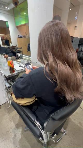 ブリーチもお任せ下さい

☆ケアブリーチ
☆ケアカラー
☆透明感カラー
☆ベージュ 