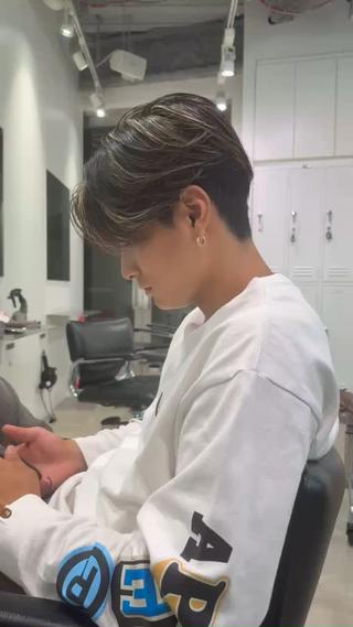 バランスの良いハイライト・メッシュです!
お客様のご希望に寄り添って、メッシュの束や太さ等も調節可能です!