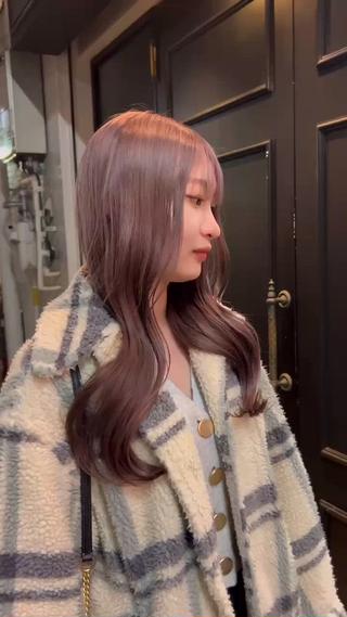 ほんのりピンクを感じるグレージュ
絶妙な色身が冬にピッタリで可愛すぎます♡ 