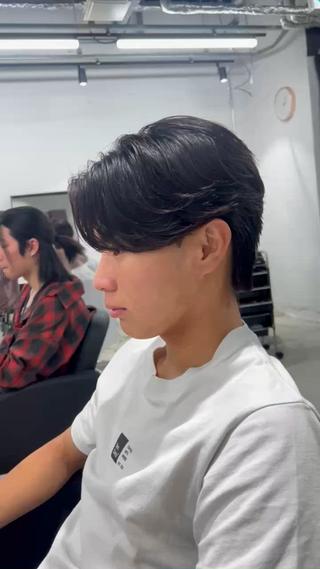 パーマ メンズ 湖城 恵吾のヘアスタイル