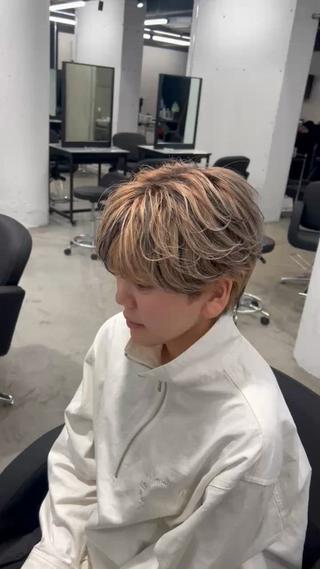 ショート カラー メンズ 湖城 恵吾のヘアスタイル