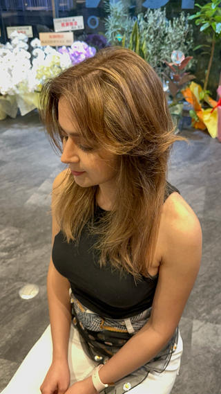 セミロング カラー REMMA 海外風×髪質改善のヘアスタイル