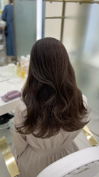 柔らかいベージュ系ワンカラー
仕上げに可愛くスタイリングさせていただきます