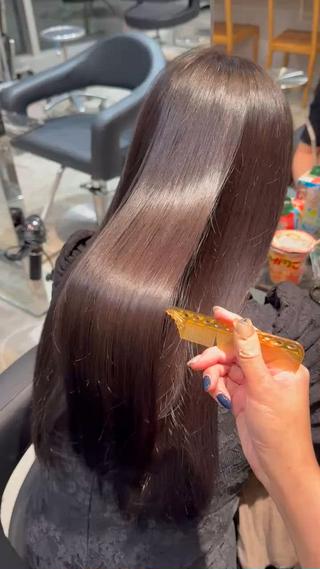 ロング くせ毛風パーマ🪡 hikariのヘアスタイル