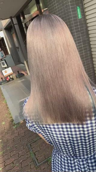 ブリーチ3回目︎

#ヘアカラー#ハイトーンカラー#グラデーションカラー#ハイライトカラー#ピンク#ピンクヘア#ピンクベージュ 