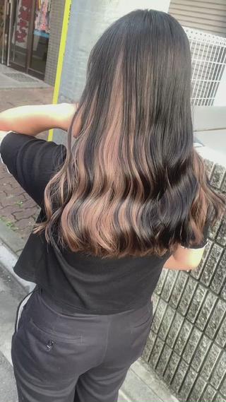 ハイトーンカラー#ハイトーン美容師#ブロンドヘア#ホワイトヘア#White#balayage#ブリーチカラー#ファッション#外国人風カラー#外国人カラー#ベージュカラー#ミルクティー#ミルクティーカラー#埼玉美容室#大宮美容室#川越#川越美容室#川越バレイヤージュ#波ウェーブ#コテ巻き#スタイリング 