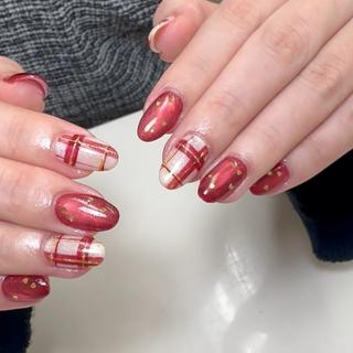 マグネットネイルを使ってトレンドのチェック柄ネイル 