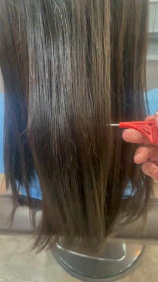 透明感あるベージュカラー