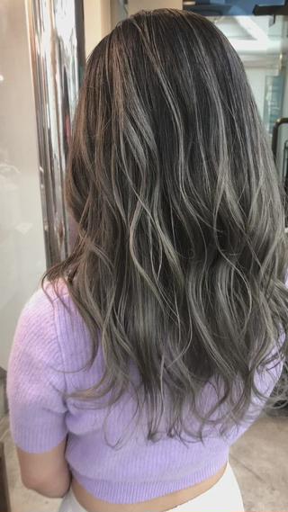 大人気のバレイヤージュStyleです
NEWOPEN記念割引きで、今なら低価格で施術致します^ ^
一度お待ちしてます^ ^