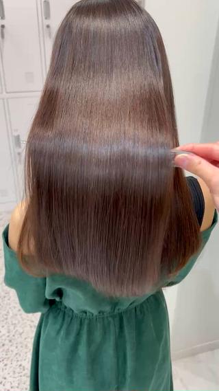 毛先まで柔らかくまとまる質感でナチュラルだけどしっかり綺麗なストレートに◎ 