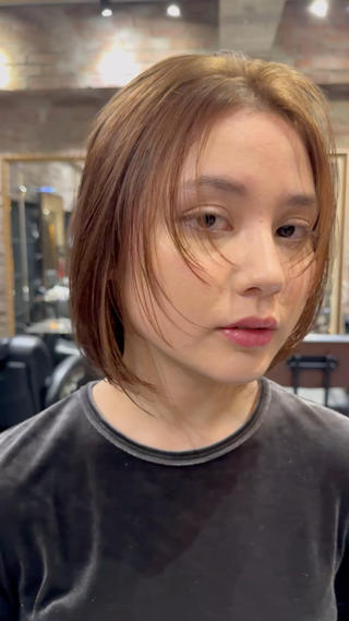 顔周りにレイヤーが入ったbob 動きと質感がめちゃ可愛いです‪︎‬‪ 