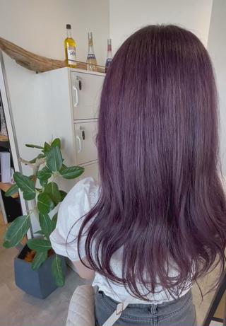 ラベンダーカラーで透明感あるスタイルに♪
ブリーチ2回の髪に被せています！ 