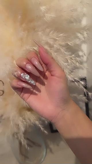 ネイル Lino+ ネイル&よもぎ蒸しのネイルデザイン