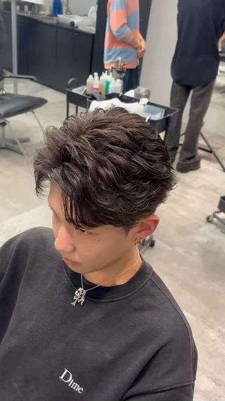 ショート パーマ メンズ 🐲原宿、渋谷/メン ズ特化/パーマ、縮毛のヘアスタイル