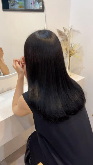 navy black
地毛に合わせた色で自然な暗髪に️