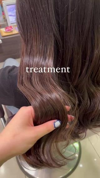 4steptreatmentで内側から艶と潤いをチャージ
これから乾燥の季節なのでしっかりtreatmentもしてあげましょう 