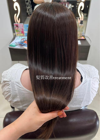 髪質改善treatment
ブリーチによるダメージや毛先のパサつきも艶々に生まれ変わります 