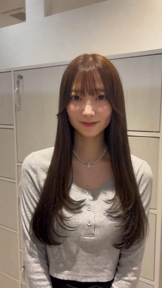 前回よりもレイヤーを少し高くして

Wカラーならではの透明感と絶妙な明るさで

可愛すぎる（ ;  ; ）

髪質改善カラーを続けてくださっているので

Wカラーでもダメージを最小限に！！！

 