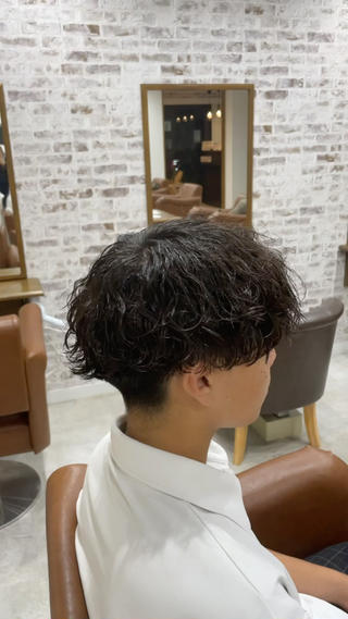 ショート パーマ 角田 楓のヘアスタイル
