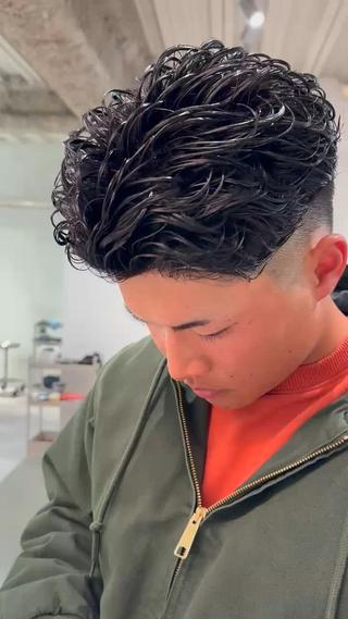 ショート パーマ メンズ FM渋谷所属・【パーマ率90%】 サエキカズマのヘアスタイル