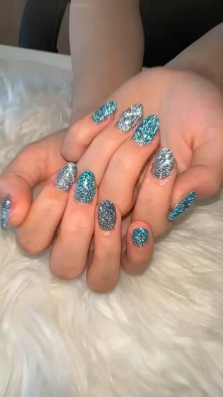 ネイル 高島 夏海のネイルデザイン