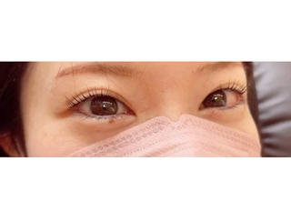 最初は、『ナチュラルな感じで…』とのご希望でしたが、カウンセリングの中で、理想の仕上がりがイメージできたようです 