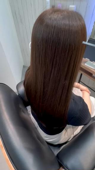 《NEO髪質改善カラー》

パサパサやパヤパヤ、手触りが悪いなどの
悩みを抱えてるお客様のために
髪質改善カラーの技術を習得しました

髪に必要な栄養素をしっかり
補給し、パーフェクトケアオンカラー

手触りも回復し、
色持ちもよくなります 