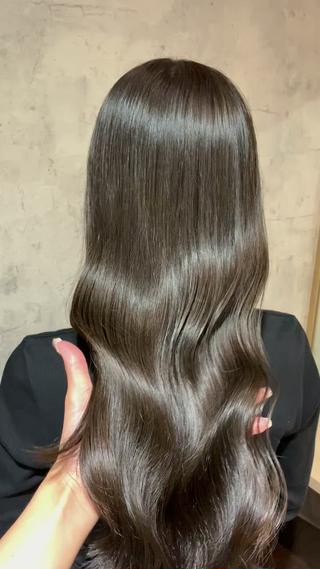セミロング カラー 🎀レイヤー・艶カラ ー🎀YUMEKAのヘアスタイル