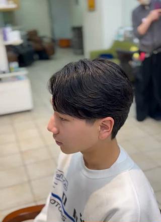 ミディアム 曲がる縮毛矯正大宮 No.1工藤竜雅のヘアスタイル