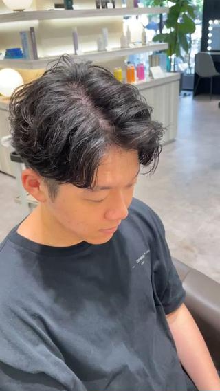 スタイリングはWAXのみです！！
カットで流れやすい毛流れと束感を出しやすいようにさせて頂いているので、自宅でも再現しやすいようになっております！ 