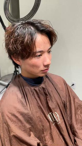 前回かけてたパーマを生かして
束感を作りやすいようにカット(*^^*) 