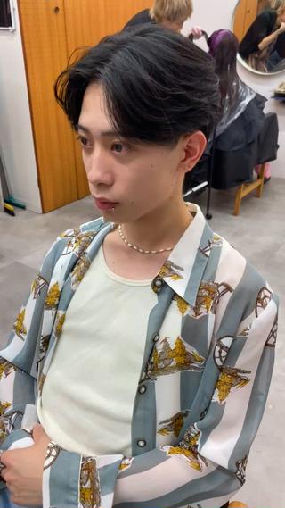 毛流れセンターパートスタイル！流れやすいカットスタイルをご提供します！ 