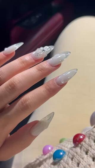 ネイル RYAURA NAILのネイルデザイン
