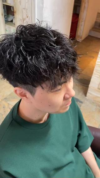ショート パーマ 🌞メンズパーマ ONOE💈のヘアスタイル