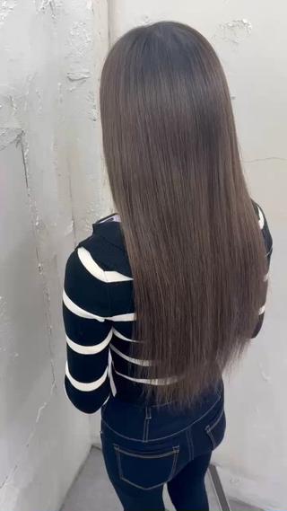 お客様の髪の量、長さに合わせて
エクステをつけていきます！

#エクステ
#エクステ難波
 