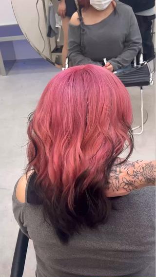 セミロング 🌺名古屋ハイトーン デザインのヘアスタイル