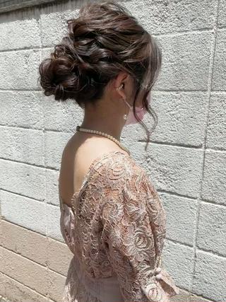 セミロング ヘアアレンジ ヘアアレンジ にいた　かづしげのヘアスタイル