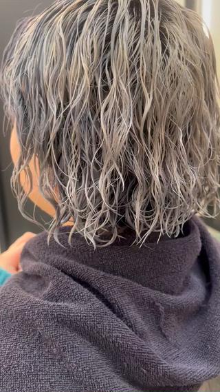 ブリーチパーマ 2回 