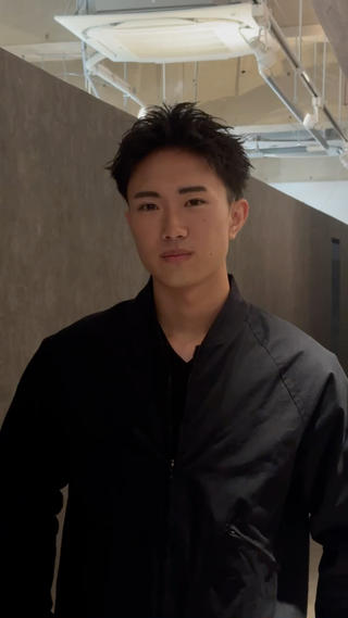 金山/金山駅/メンズ/メンズカット/メンズパーマ/メンズカラー/ニュアンスパーマ/フェザーパーマ/スパイラルパーマ/シャドウパーマ/スペインカールパーマ/ピンパーマ/ツイストパーマ/ツイストスパイラルパーマ/スパイキーショート/マッシュ/ウルフ/センターパート/韓国/ブリーチ/フェード/メッシュ/ハイライト 