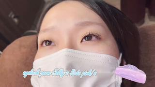 まつ毛パーマ、ジェリーズロッドsサイズのロッドでかけてます。
プルン♪と、とても柔らかく弾力のあるシリコンなので
まぶたにピッタリフィット！
まつ毛も貼り付きやすい材質なので毛先まで綺麗に上げれます。
根元は立ち上げ＆毛先にかけて緩やかなカール形状。
まぶたに馴染むアーチ形状となっています。
サイズバリエーションも豊富なので、まつ毛が長い方にも対応可能です。
お客様、お写真のご協力ありがとうございます(^^)
アイリスト☆若松 