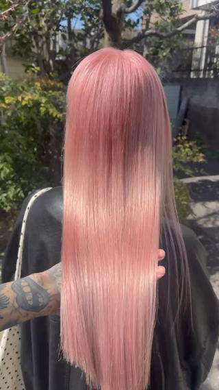 ロング カラー Armoire所属・安藤悠里/ハイトーン /デザインカラーのヘアスタイル