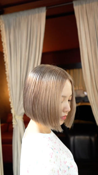 ショート カラー 安藤悠里/ハイトーン /デザインカラーのヘアスタイル