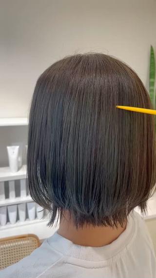 透明感たっぷりオリーブカラー
赤味苦手な方や、柔らかい印象になりたい方におすすめです◎