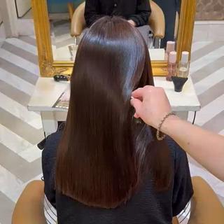 只今縮毛矯正が技術向上のため3,000円でご案内しております♪
予約が埋まりやすくなっておりますので早いもの勝ちです!
ぜひご予約お待ちしております♪