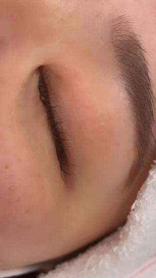 カール感も立ち上がり具合も
細かく調節できるパリジェンヌパーマ♡ 