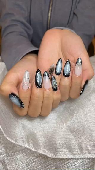 #キティちゃんネイル#ちゅるんネイル#マットネイル#大人ネイル#上品ネイル#ハ一トネイル#ミラ一ネイル#nail ## ##フンホンネイル#韓国ネイル#中国ネイル#最新ネイル#キラキラネイル#ラメネイル#キルティングネイル#オ一ロラネイル#フ レンチネイル#autumnnail#透けネイル#グラデ一ションネイル#ラメグラデ一ション#フラッシュネイル #マグネットネイル#ニュアンスネイル#ちくはぐネイル 