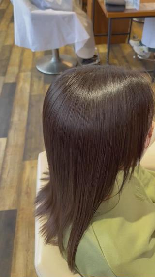 髪質改善ケアカラーは僕にお任せください!
得意なのでお客様のライフスタイルがより楽しめる髪質にさせて頂きます!