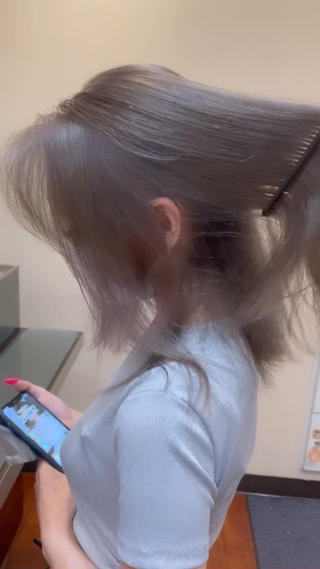 milk teaグレージュブリーチあり 