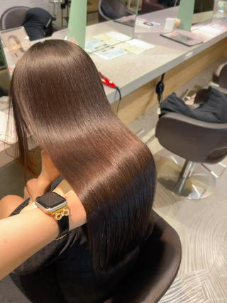 柔らかさのある髪質改善縮毛矯正
 