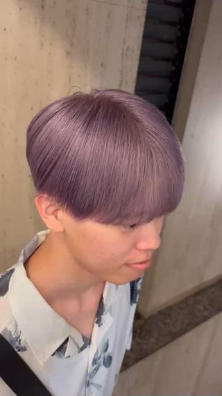 透明感のあるヴァイオレットカラー 